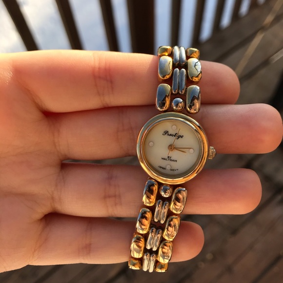 SOLD ✨ Vintage Prestige by Waltham Watch - Picture 2 of 4